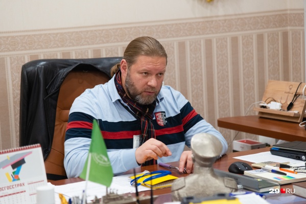Андрей Терентьев — директор АМПК. С 2014 года занимается проектом по раздельному сбору мусора в Архангельске Андрей Терентьев — директор АМПК. С 2014 года занимается проектом по раздельному сбору мусора в Архангельске