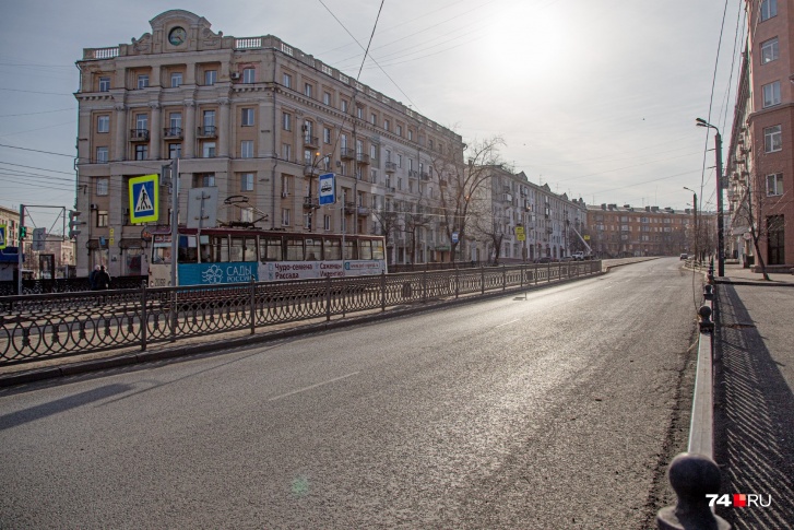 Челябинские чиновники рассказали, когда появится наземный переход на площади Революции