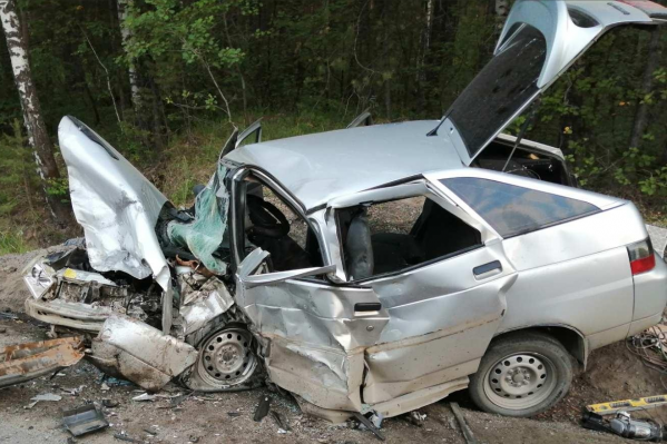 Водитель «двенашки» скончался через несколько часов после аварии Водитель «двенашки» скончался через несколько часов после аварии