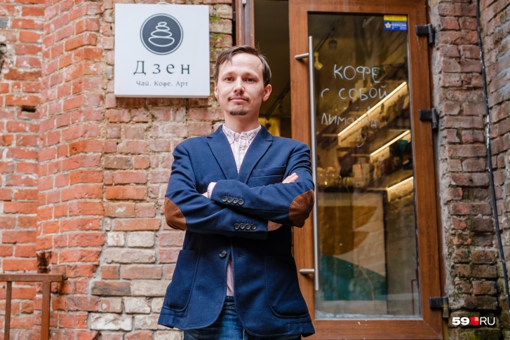 Алексей стал владельцем кафе чуть больше года назад