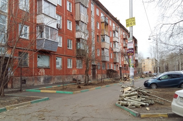 Двор у остановки «Юбилейная» Двор у остановки «Юбилейная» 