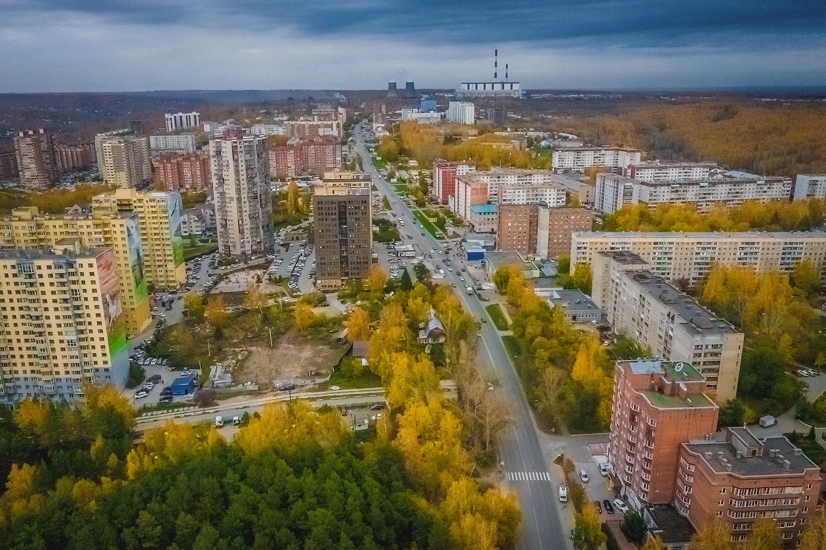 А на этом снимке — трубы ТЭЦ А на этом снимке — трубы ТЭЦ