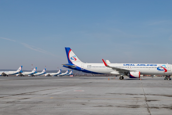 В Кольцово стоят и ждут лучших времен 16 Airbus В Кольцово стоят и ждут лучших времен 16 Airbus