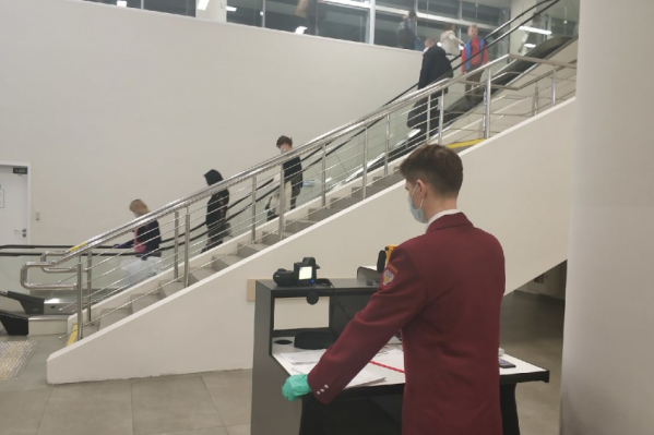 В аэропорту Курумоч дежурят сотрудники Роспотребнадзора В аэропорту Курумоч дежурят сотрудники Роспотребнадзора