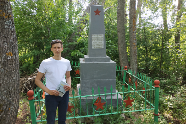 Александр считает Кегостров красивым местом и хочет навести на нем порядок — в том числе и в <a href="https://29.ru/text/gorod/69315952/" target="_blank" class="_">вопросе утилизации мусора</a> Александр считает Кегостров красивым местом и хочет навести на нем порядок — в том числе и в <a href="https://29.ru/text/gorod/69315952/" target="_blank" class="_">вопросе утилизации мусора</a>