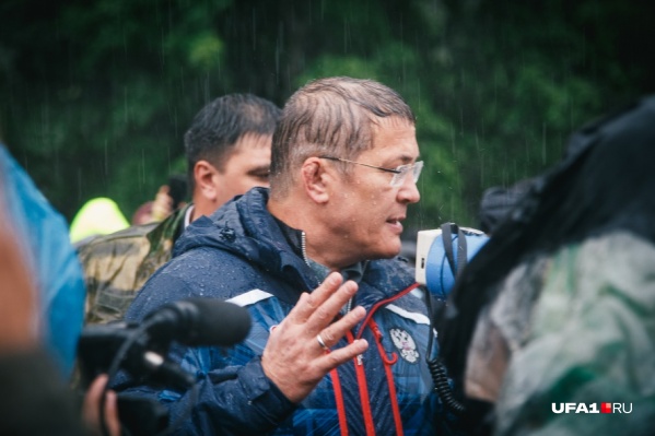 Хабиров лично приезжал на Куштау и <a href="https://ufa1.ru/text/incidents/69424441/" target="_blank" class="_">попросил протестующих разойтись</a> Хабиров лично приезжал на Куштау и <a href="https://ufa1.ru/text/incidents/69424441/" target="_blank" class="_">попросил протестующих разойтись</a>