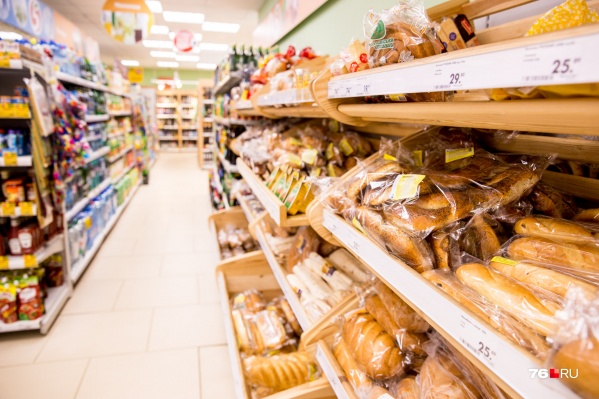 Хлеб запросто испортится, если покупатель положит рядом другой продукт Хлеб запросто испортится, если покупатель положит рядом другой продукт