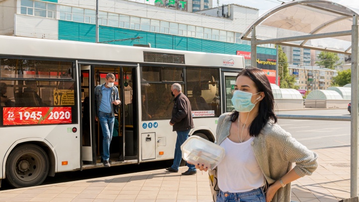 Мэрия вновь объявила о штрафах в общественном транспорте из-за масок