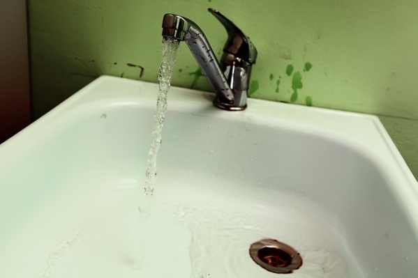 Жителям Шумихи почти на полдня снижают давление в водопроводе Жителям Шумихи почти на полдня снижают давление в водопроводе