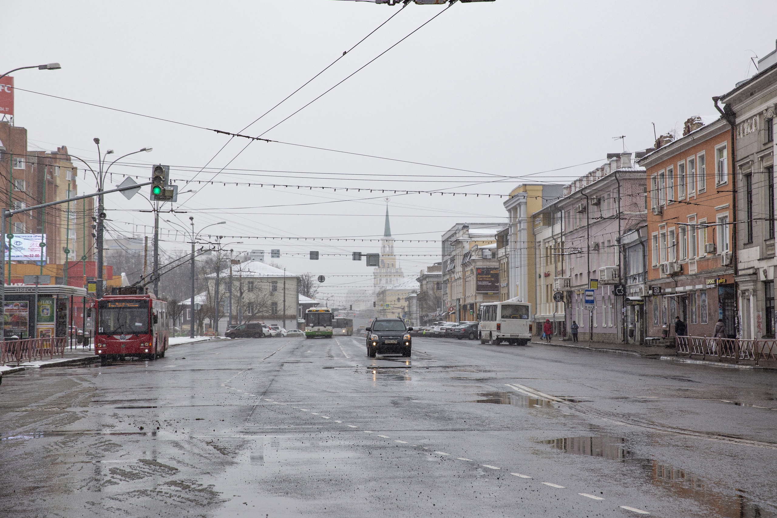 Пустой город: как Ярославль выглядит в первый день нерабочей недели