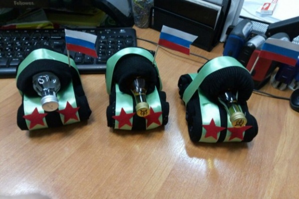 Танк из носков — популярный подарок на 23 Февраля Танк из носков — популярный подарок на 23 Февраля