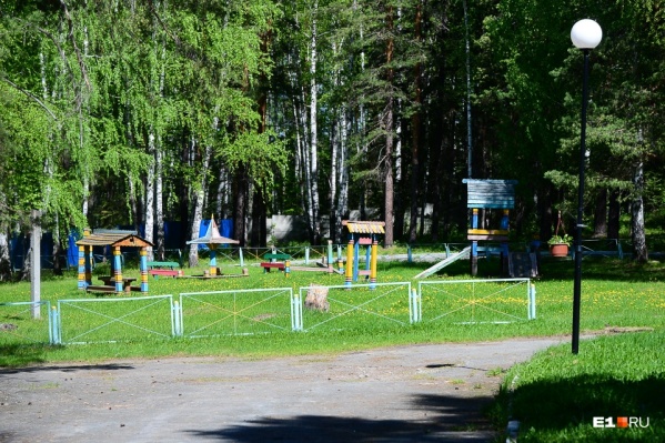 В Челябинской области в этом году работают 38 загородных лагерей В Челябинской области в этом году работают 38 загородных лагерей