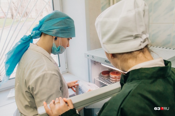 Всего же к борьбе с коронавирусом привлекли 4700 специалистов Всего же к борьбе с коронавирусом привлекли 4700 специалистов