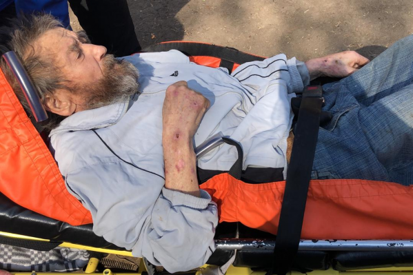 Хатибу Хатибовичу предоставили новую одежду и экстренно госпитализировали Хатибу Хатибовичу предоставили новую одежду и экстренно госпитализировали 