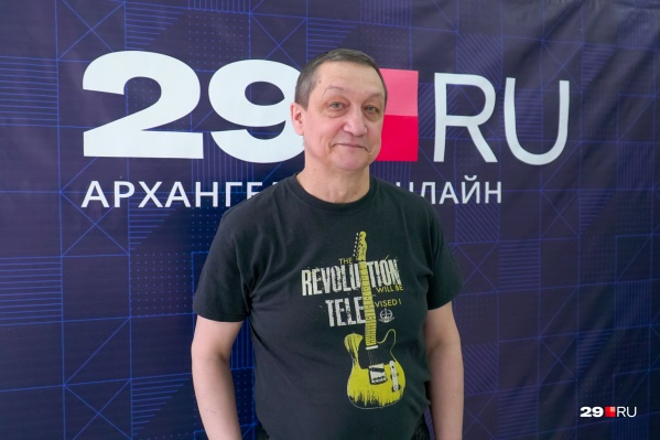 Тим Дорофеев рассказал не только о том, почему фестиваль ушел в онлайн, но и об участниках грядущего фестиваля, и о том, почему вообще нам всем нужна культура в непростое время кризиса и пандемии Тим Дорофеев рассказал не только о том, почему фестиваль ушел в онлайн, но и об участниках грядущего фестиваля, и о том, почему вообще нам всем нужна культура в непростое время кризиса и пандемии