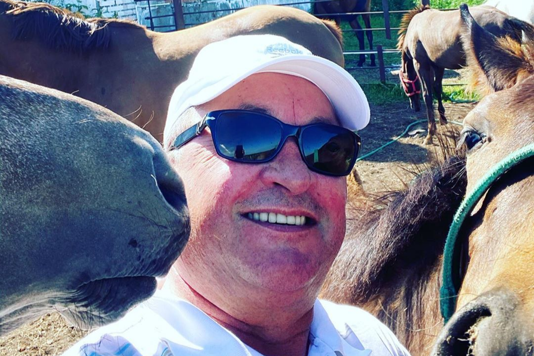 Отец мэра Нефтекамска объяснил, почему он гонял коров на своем вертолете