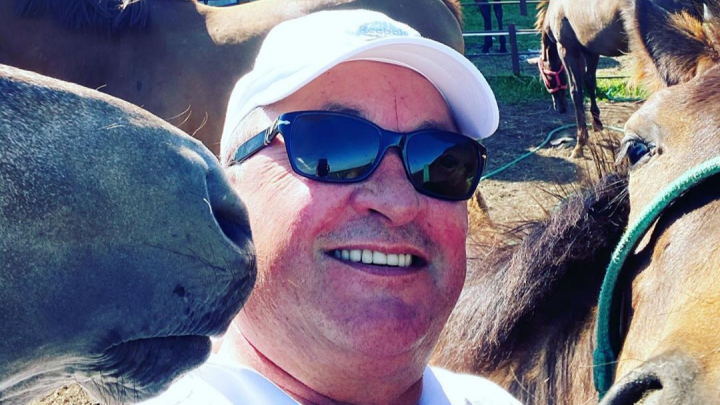 Отец мэра Нефтекамска объяснил, почему он гонял коров на своем вертолете