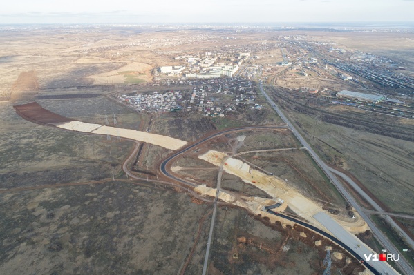 Стройка началась прошлой осенью Стройка началась прошлой осенью