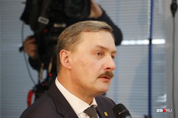 Игорь Годзиш сказал, что сейчас проблем с приобретением масок в городе нет, и цены на них достаточно демократичные Игорь Годзиш сказал, что сейчас проблем с приобретением масок в городе нет, и цены на них достаточно демократичные