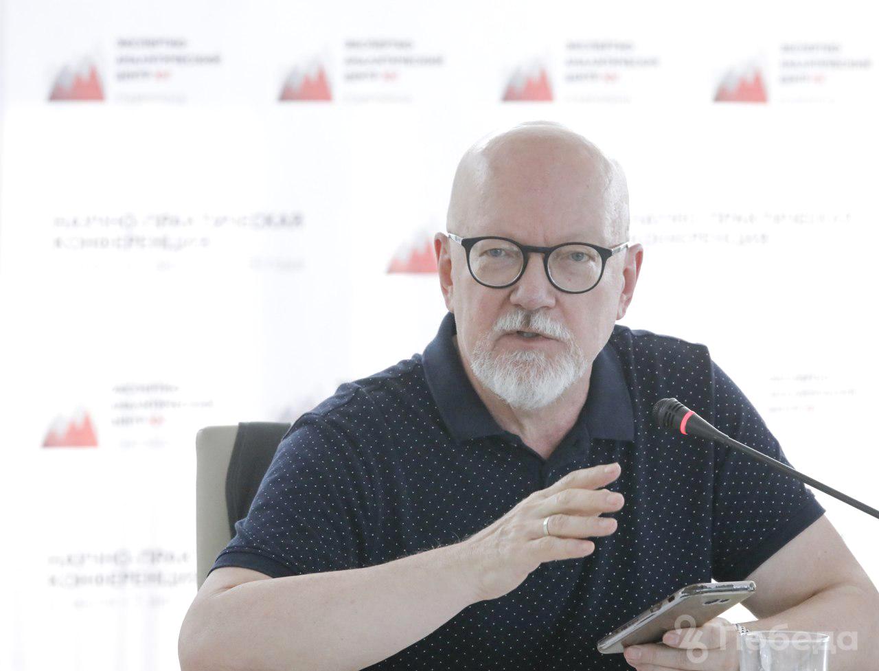 Сергей Смирнов Сергей Смирнов