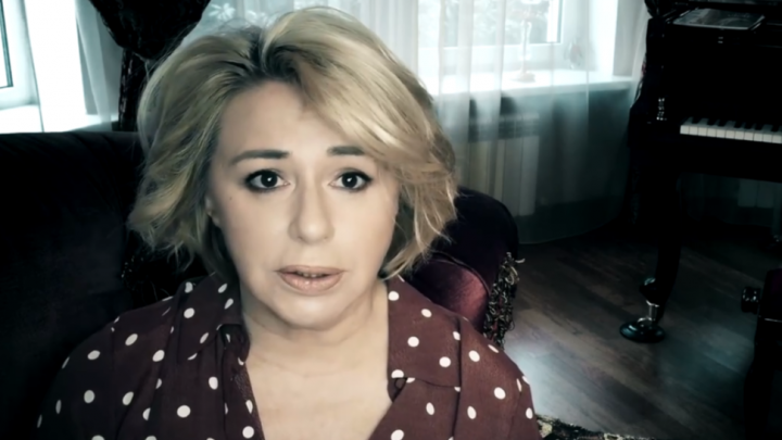 «Мы с вами почти земляки»: певица Алена Апина записала видео в поддержку пермских ветеранов
