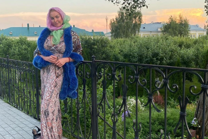 Своим визитом бывшая прима-балерина всё-таки нарушила пару статей Своим визитом бывшая прима-балерина всё-таки нарушила пару статей