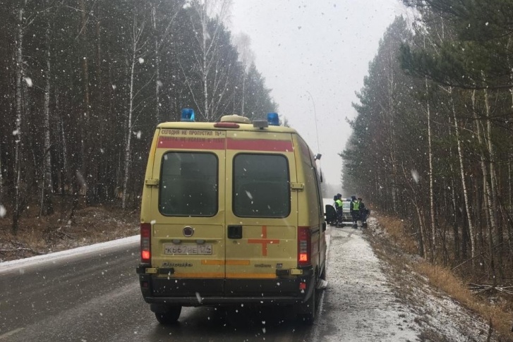 Авария произошла на трассе в Еткульском районе Авария произошла на трассе в Еткульском районе