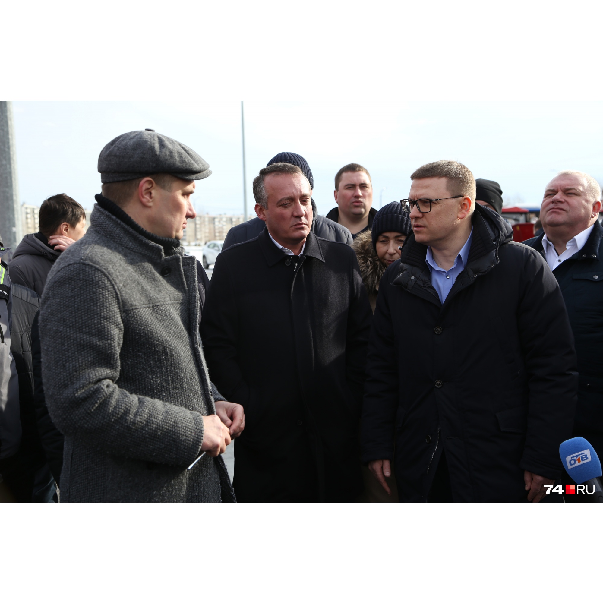 С указкой в руке губернатора встретил вице-мэр по дорожному хозяйству Максим Куляшов С указкой в руке губернатора встретил вице-мэр по дорожному хозяйству Максим Куляшов
