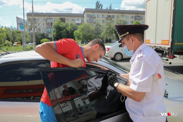 Излишняя тонировка может спровоцировать аварию Излишняя тонировка может спровоцировать аварию
