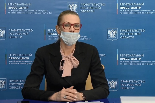 По словам Теларовой, ежедневный запас масок в регионе — 250 тысяч По словам Теларовой, ежедневный запас масок в регионе — 250 тысяч