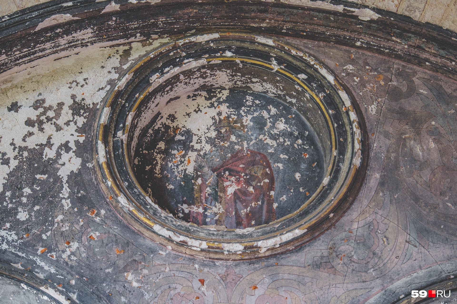 Остатки старинной росписи Остатки старинной росписи