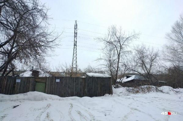 «СУЭНКО» просит жителей Зауралья быть осторожными во время паводка и находиться подальше от мест обрыва электрических проводов «СУЭНКО» просит жителей Зауралья быть осторожными во время паводка и находиться подальше от мест обрыва электрических проводов