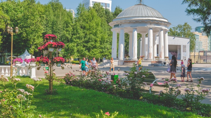В Перми парк Горького выплатит компенсацию семье ребенка, которого ударила пони