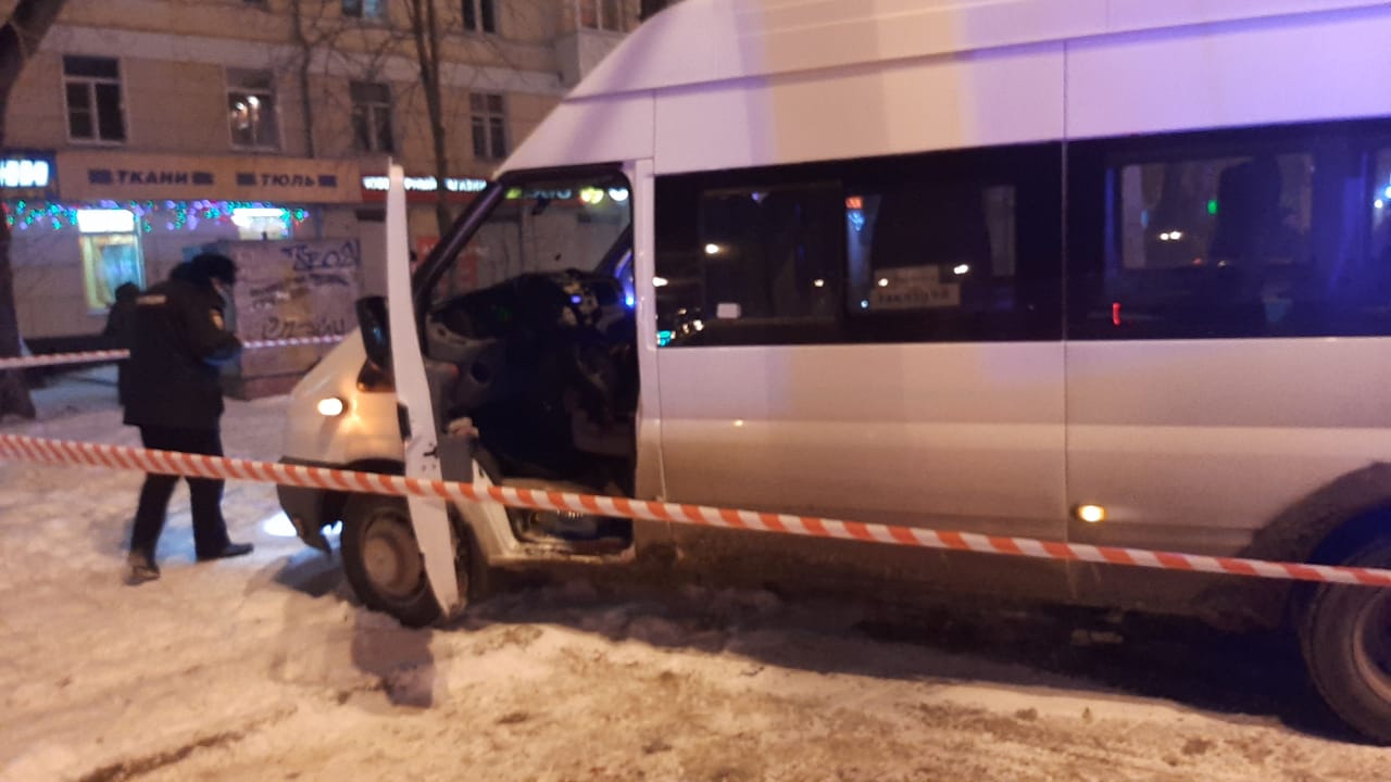 В Екатеринбурге сотрудник предприятия застрелил водителя в служебном автобусе