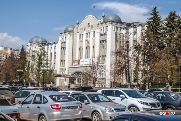 Главный офис КбшЖД расположен в Самаре Главный офис КбшЖД расположен в Самаре 