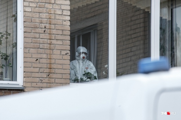 Трое родственников Владимира скончались от ковида, жена лежит в реанимации, еще несколько близких лечатся дома Трое родственников Владимира скончались от ковида, жена лежит в реанимации, еще несколько близких лечатся дома