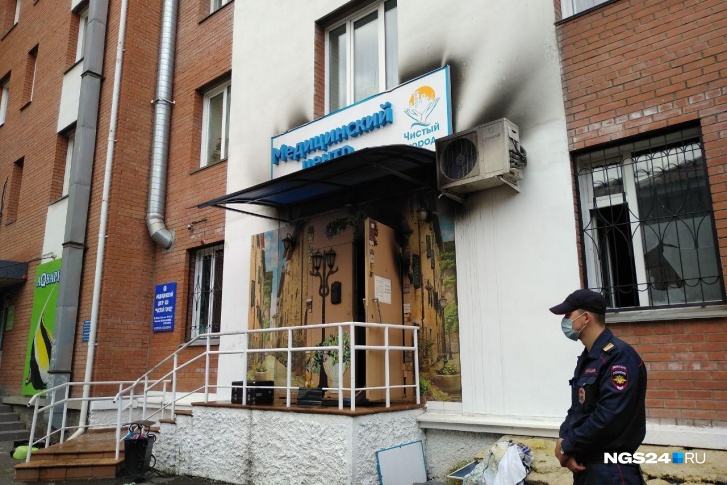 Ночью в пожаре в наркологической клинике погибли 4 пациента Ночью в пожаре в наркологической клинике погибли 4 пациента
