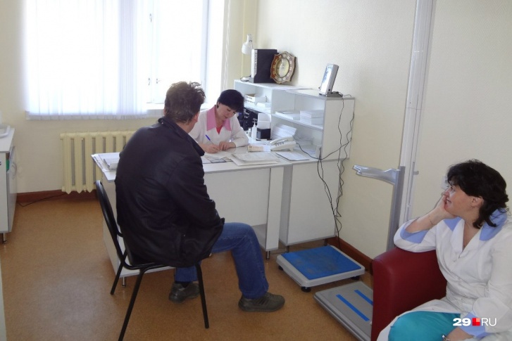 Работники больницы просят пообщаться с ними лично, а не с администрацией Работники больницы просят пообщаться с ними лично, а не с администрацией