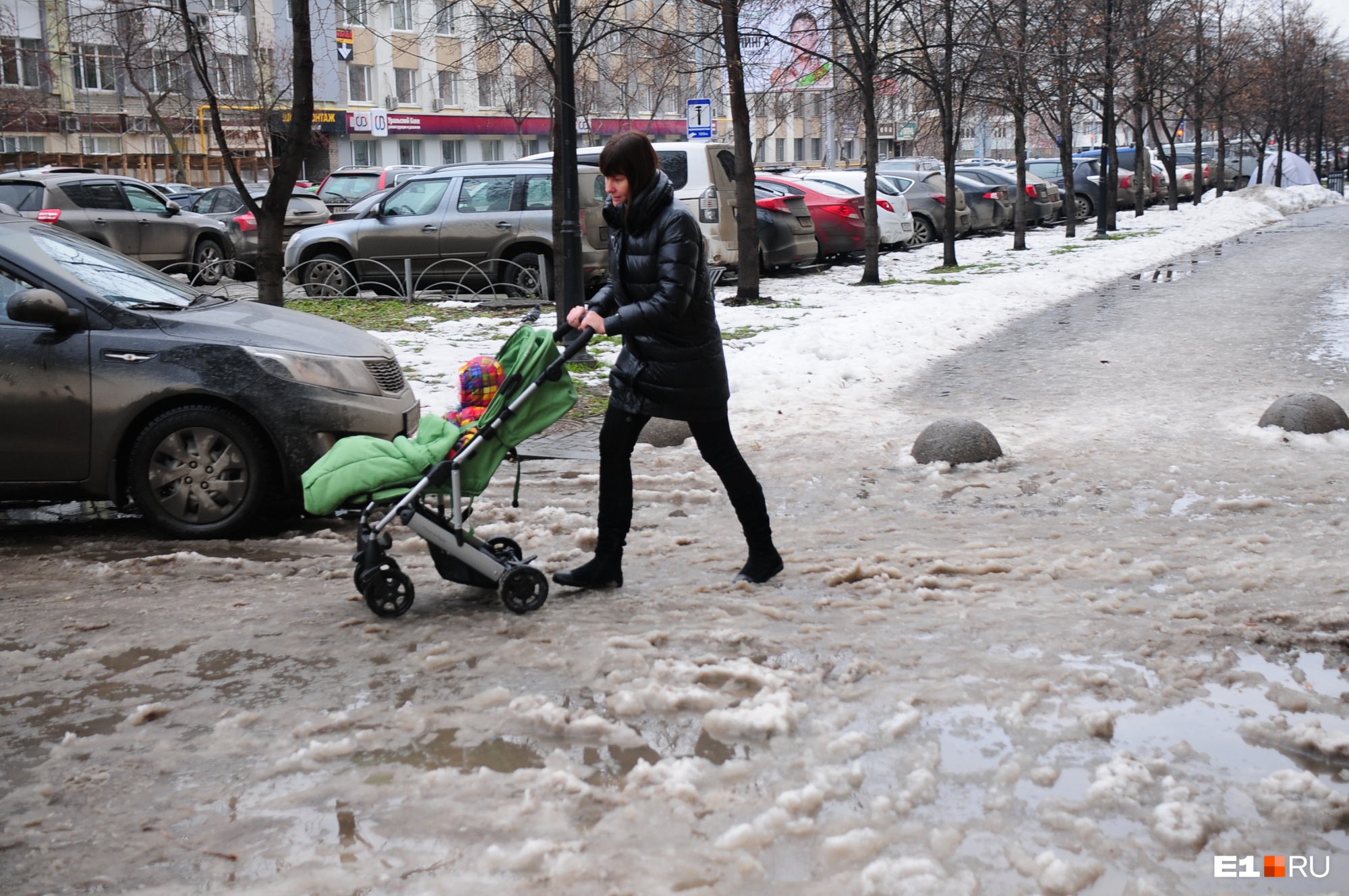 Снег, мокрый снег и дождь: Екатеринбург ждет неделя погодной неопределенности