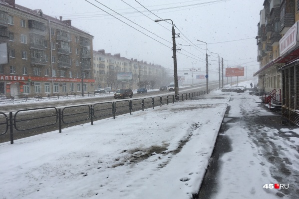 В Зауралье временно ограничили движение автобусов из-за плохой погоды В Зауралье временно ограничили движение автобусов из-за плохой погоды