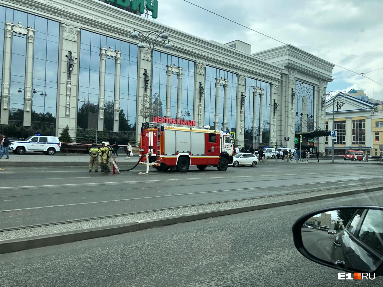В Екатеринбурге эвакуируют ТРЦ «Гринвич»