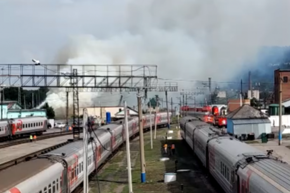 Пожар тушили больше двух часов Пожар тушили больше двух часов