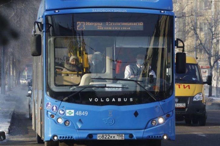 Водитель обычного автобуса будет получать от <nobr class="_">50 тысяч</nobr> рублей, а «гармошки» — от <nobr class="_">60 тысяч</nobr>