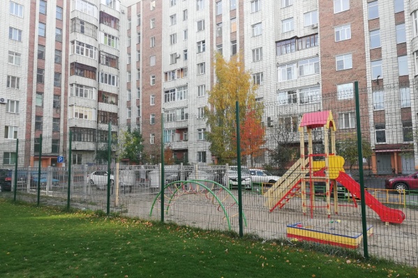 Общая сумма финансирования ремонта дворовых территорий в этом году составила более 46 миллионов рублей Общая сумма финансирования ремонта дворовых территорий в этом году составила более 46 миллионов рублей