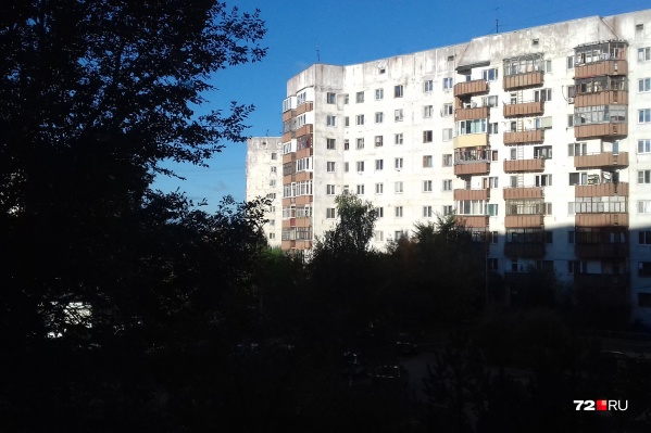 Жители высоток говорят, что остались без электричества после бушующей непогоды в Тюмени Жители высоток говорят, что остались без электричества после бушующей непогоды в Тюмени