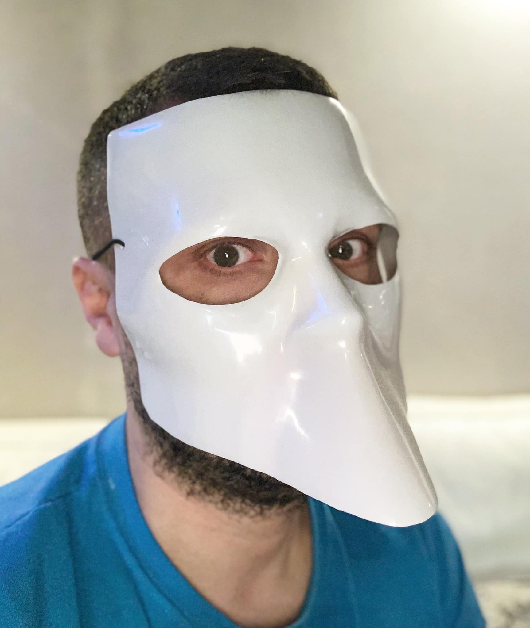 Защитные маски могут быть разными