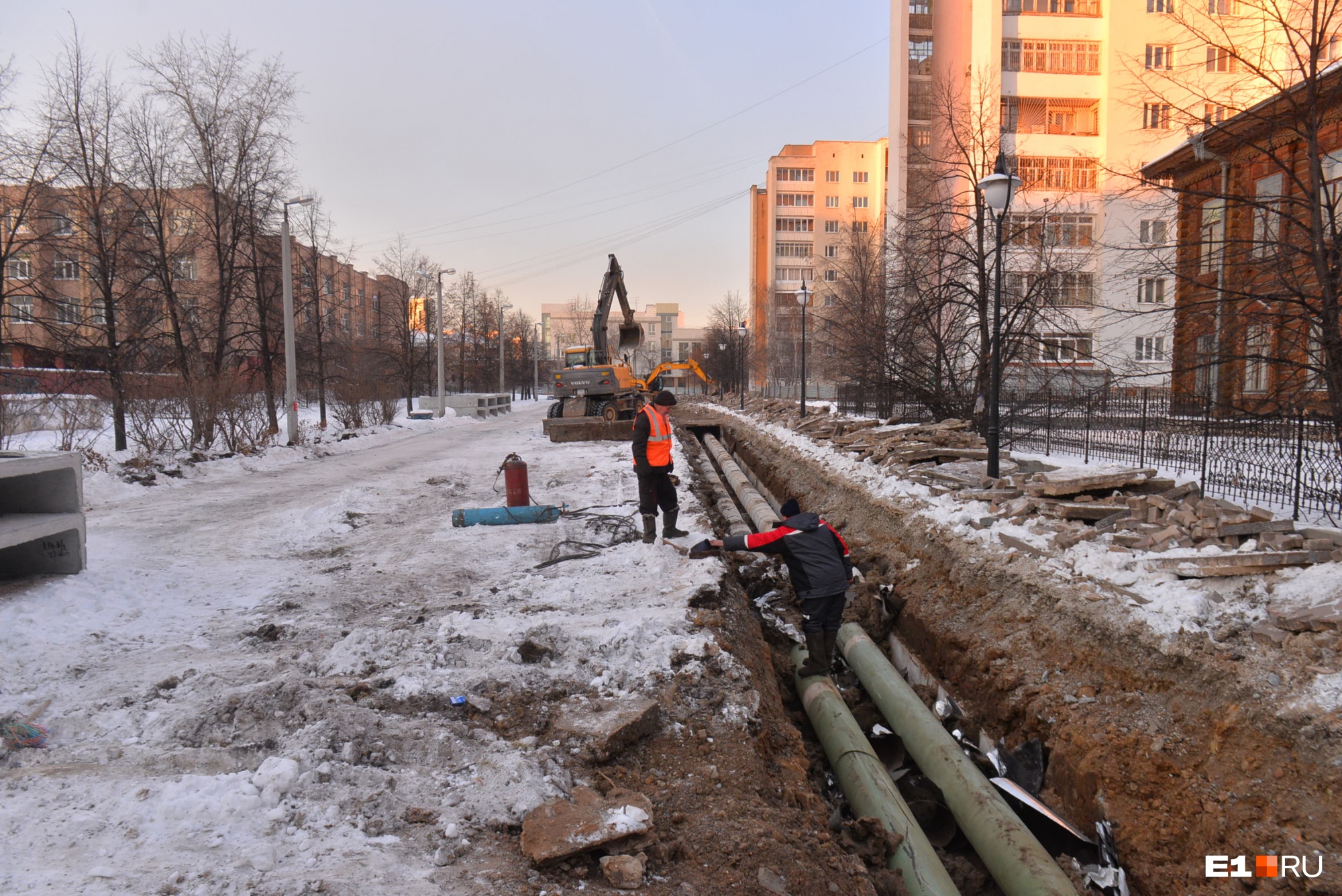 Начинайте обдумывать пути объезда: рассказываем, какие улицы Екатеринбурга перекроют в ноябре