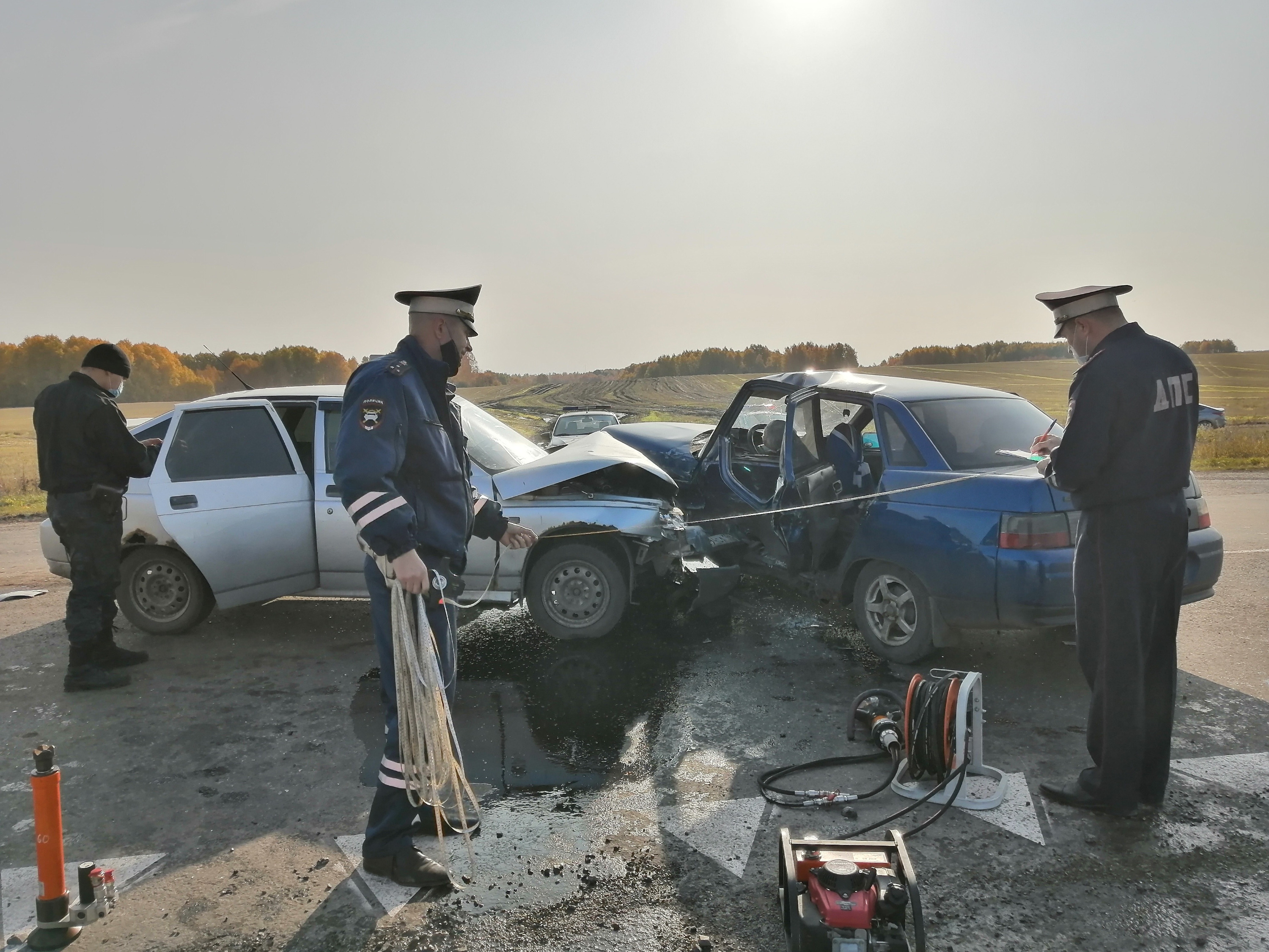 В ДТП на свердловской трассе пожилой водитель погиб в свой день рождения