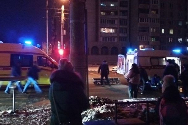9-летняя девочка возвращалась домой с прогулки в начале шестого вечера 9-летняя девочка возвращалась домой с прогулки в начале шестого вечера