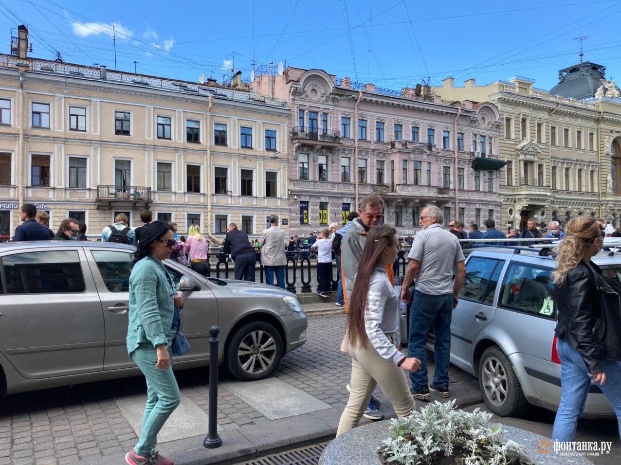 Ру ру новости спб сегодня. Евгения Горбунова Фонтанка. Ситуация в Петербурге. Съемка фильма на Фонтанке. Сейчас в Петербурге события.